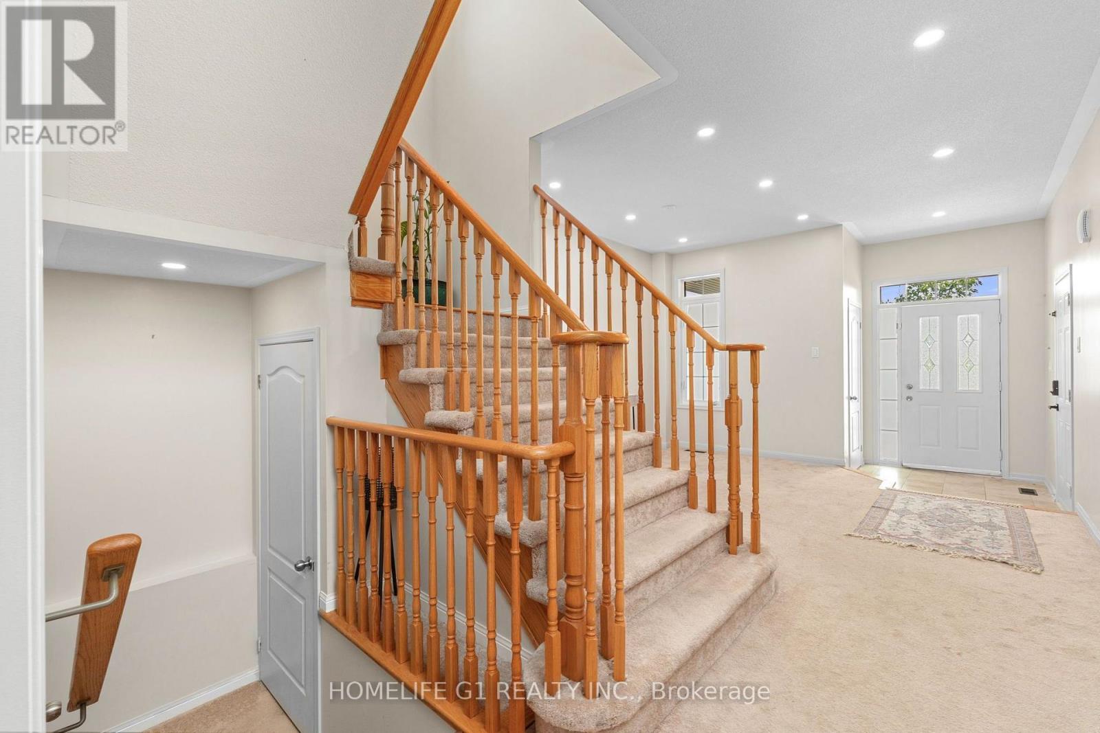 10 Hurst Drive, Ajax, Ontario  L1T 0N8 - Photo 6 - E13609142
