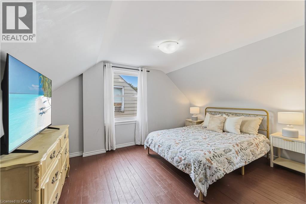 197 East 12th Street, Hamilton, Ontario  L9A 3X5 - Photo 14 - 40845481