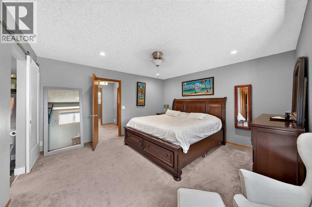 31 Scenic Cove Place NW, Calgary, Alberta  T2L 1M6 - Photo 24 - A2333634