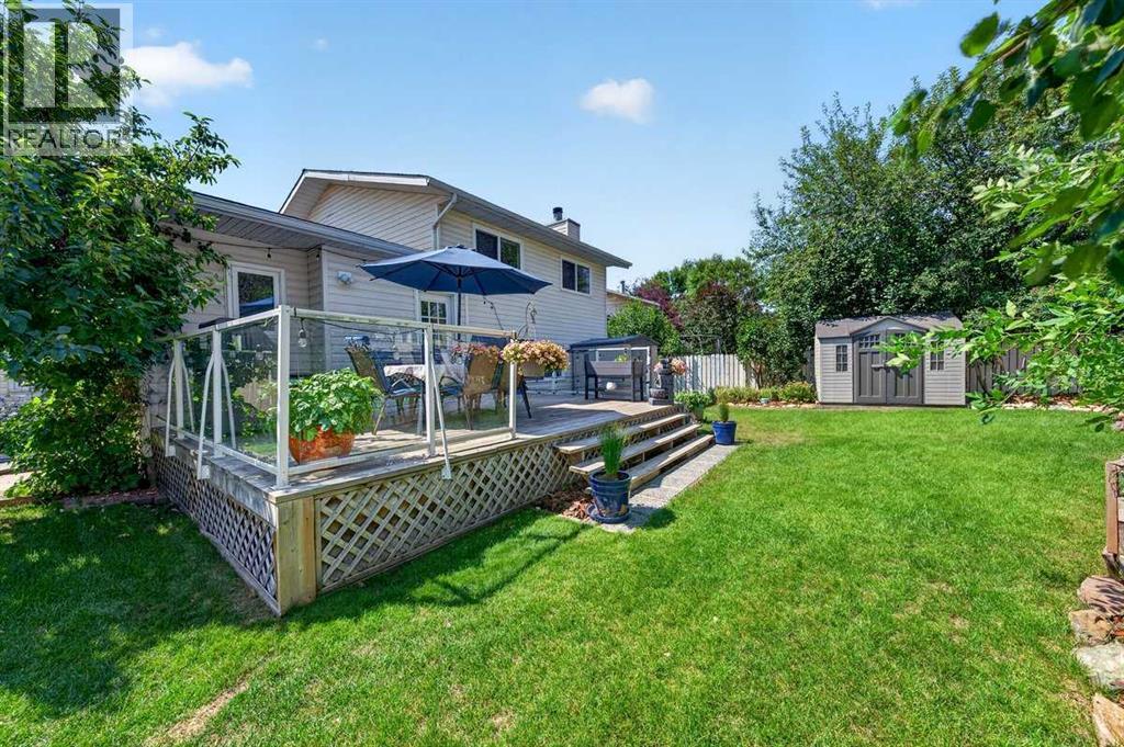 31 Scenic Cove Place NW, Calgary, Alberta  T2L 1M6 - Photo 32 - A2333634