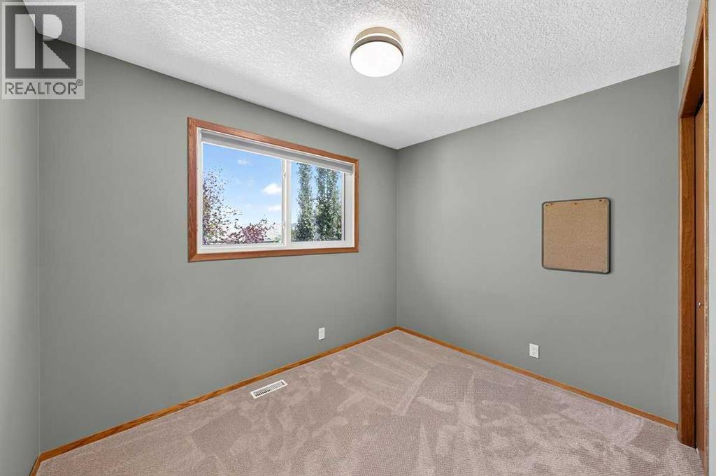 31 Scenic Cove Place NW, Calgary, Alberta  T2L 1M6 - Photo 28 - A2333634