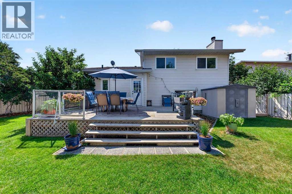 31 Scenic Cove Place NW, Calgary, Alberta  T2L 1M6 - Photo 35 - A2333634