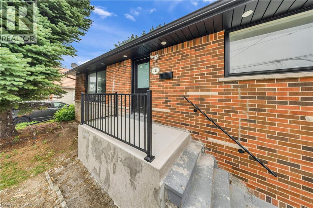 441 West 5th Street, Hamilton, Ontario  L9C 3P5 - Photo 2 - 40851099