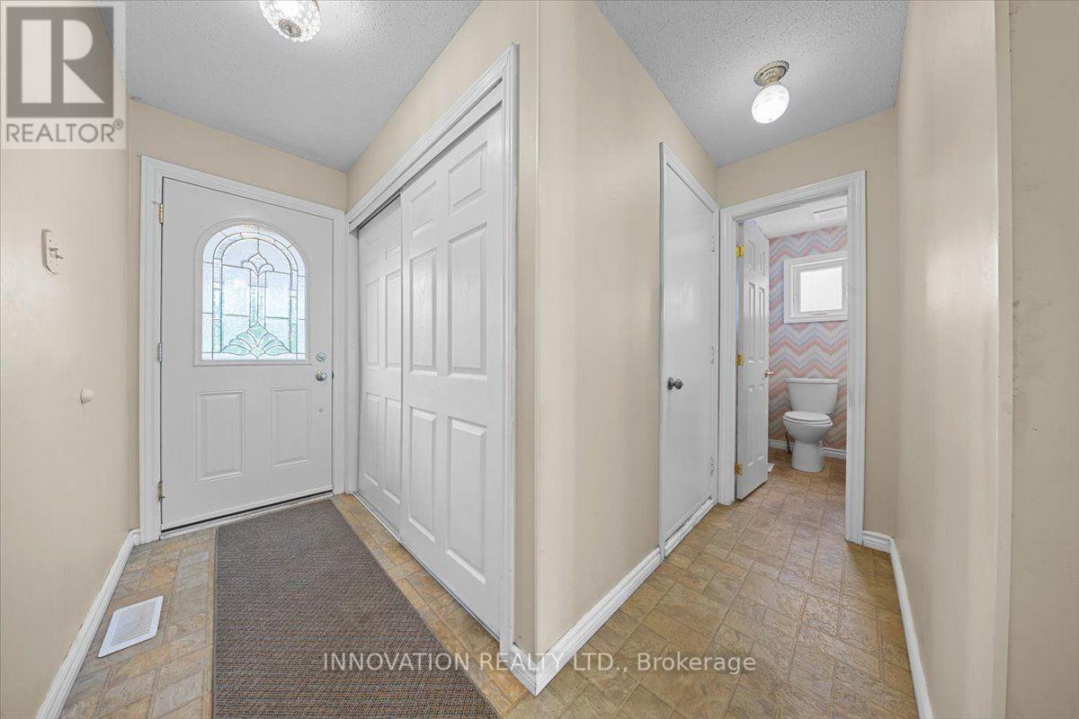 23 Pheasant Run Drive, Ottawa, Ontario  K2J 2R3 - Photo 3 - X13628458