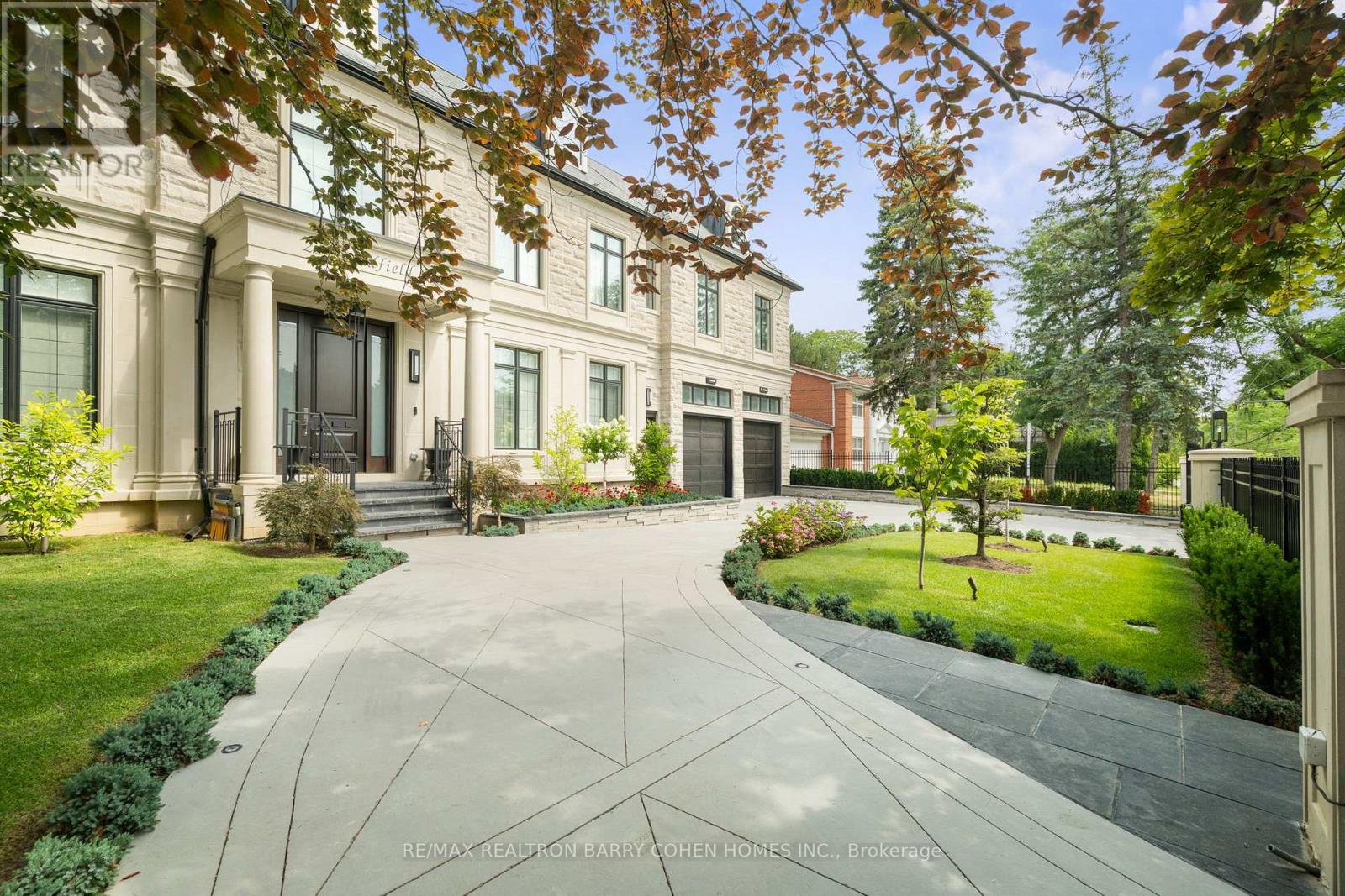23 Sandfield Road, Toronto, Ontario  M3B 2B5 - Photo 2 - C13117842