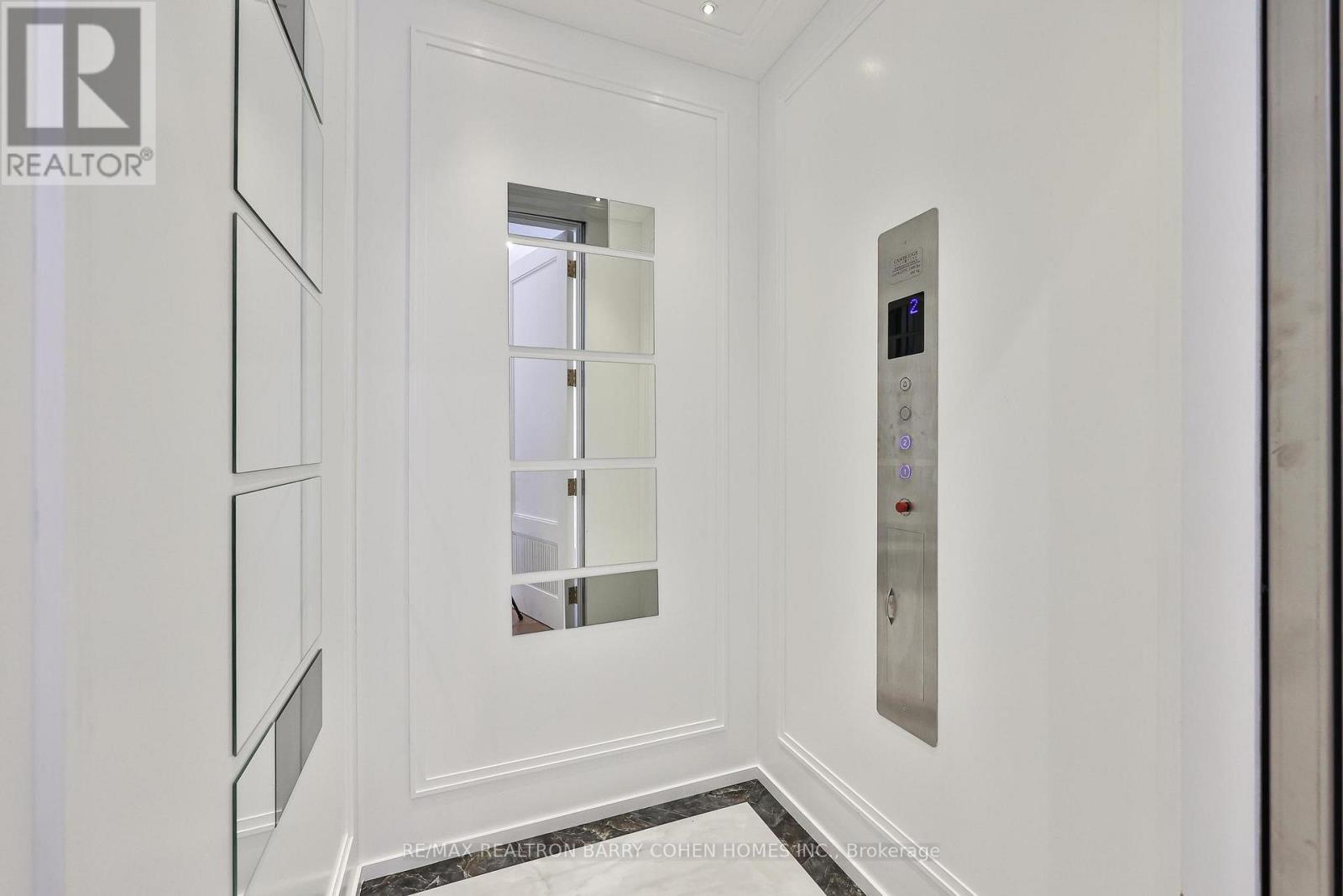 15 Sulgrave Crescent, Toronto, Ontario  M2L 1W5 - Photo 21 - C13568072