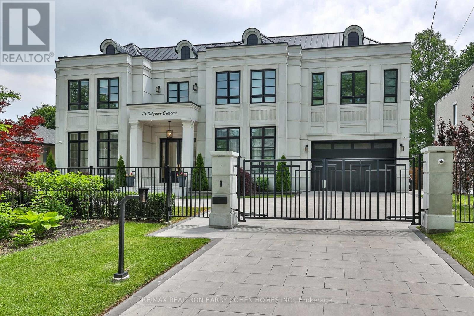 15 Sulgrave Crescent, Toronto, Ontario  M2L 1W5 - Photo 2 - C13568072