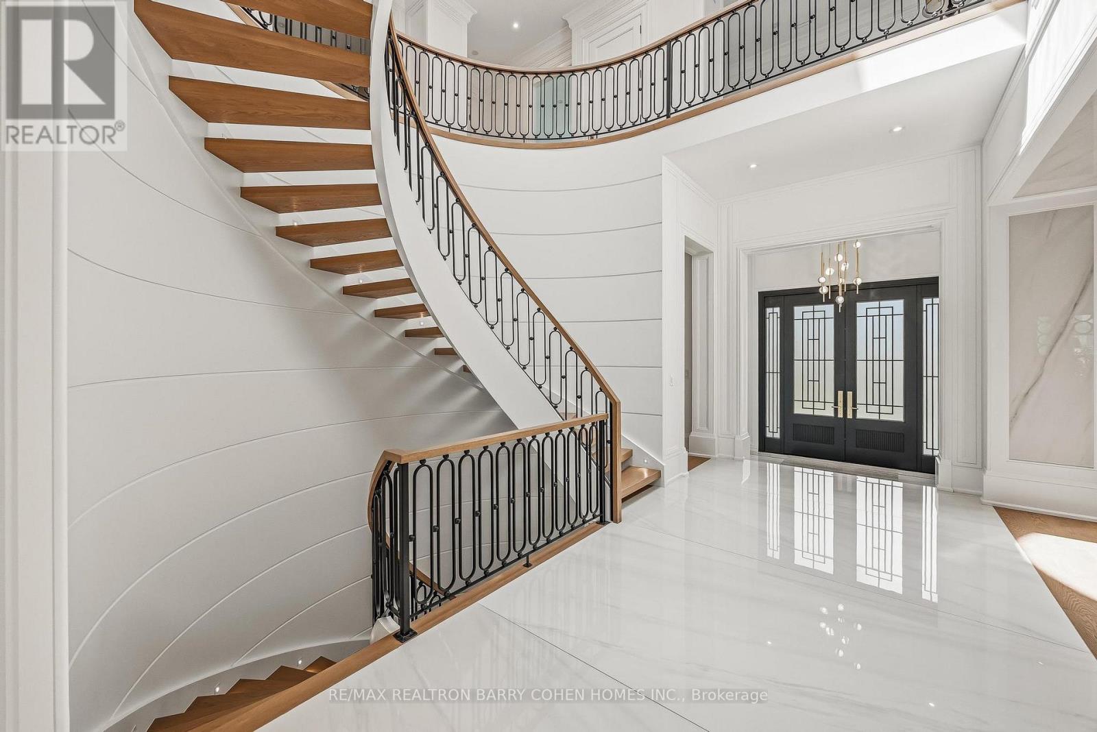 15 Sulgrave Crescent, Toronto, Ontario  M2L 1W5 - Photo 6 - C13568072