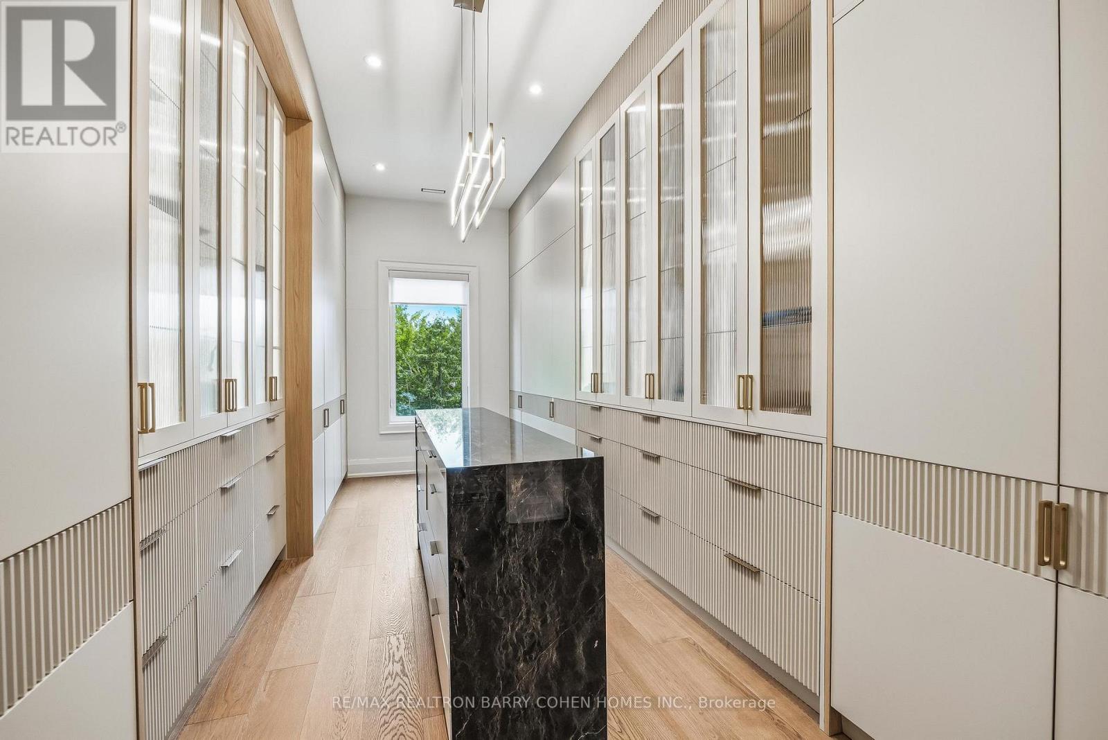 15 Sulgrave Crescent, Toronto, Ontario  M2L 1W5 - Photo 30 - C13568072