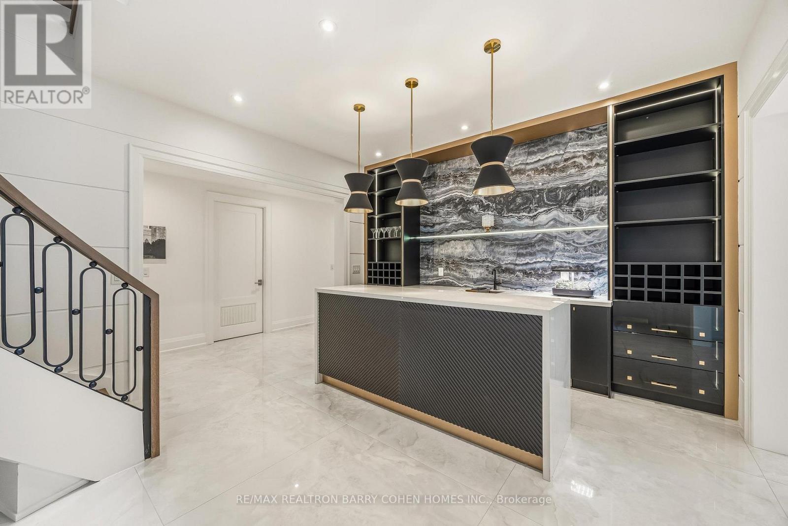 15 Sulgrave Crescent, Toronto, Ontario  M2L 1W5 - Photo 37 - C13568072