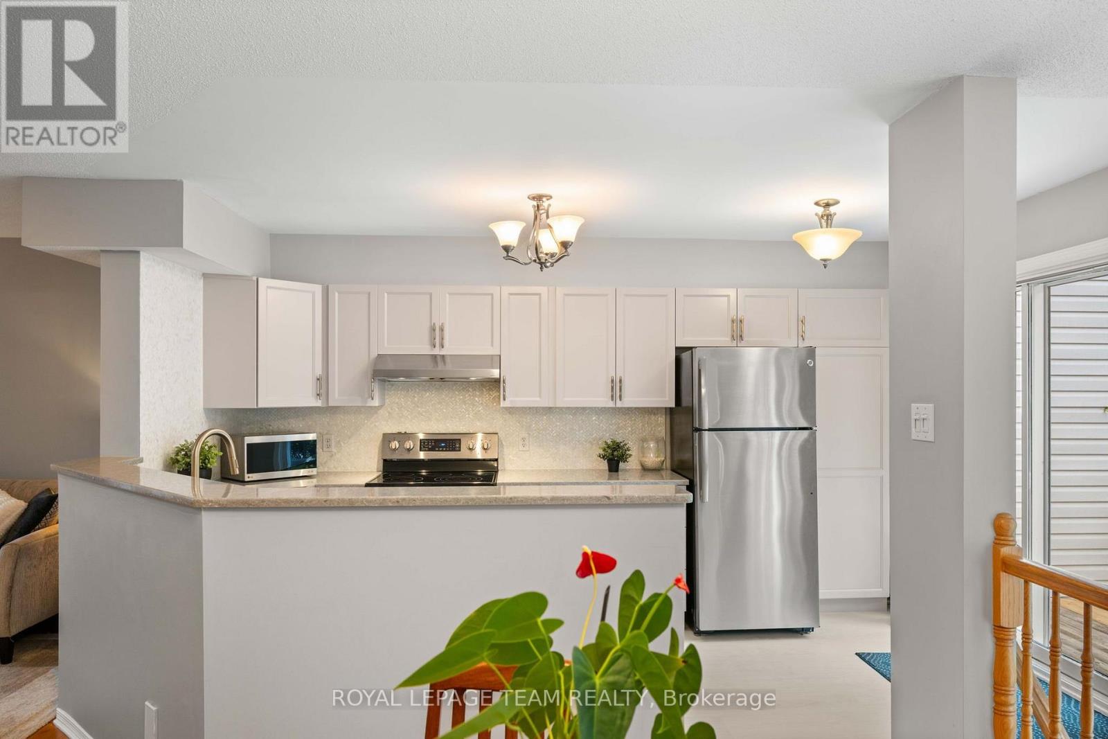 6 Folison Street, Ottawa, Ontario K1T 3Y3 - Photo 8 - X13619346