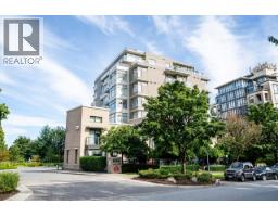 501 9298 UNIVERSITY CRESCENT, Burnaby, British Columbia