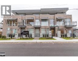 102 1591 BOWSER AVENUE, North Vancouver, British Columbia
