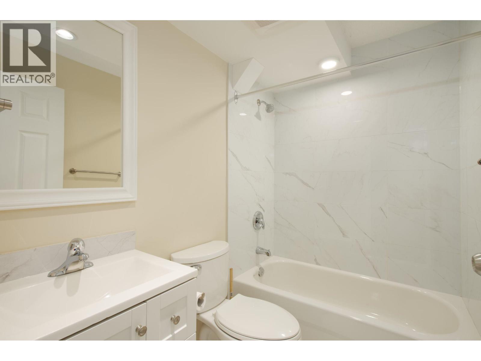 Ground 4437 Atlee Avenue, Burnaby, British Columbia  V5G 3R7 - Photo 7 - R3151804