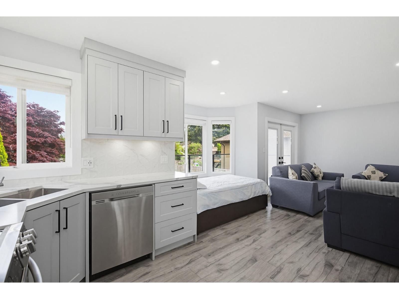 5648 Villa Rosa Place, Sardis South, Chilliwack, British Columbia  V2R 3K6 - Photo 6 - R3151656