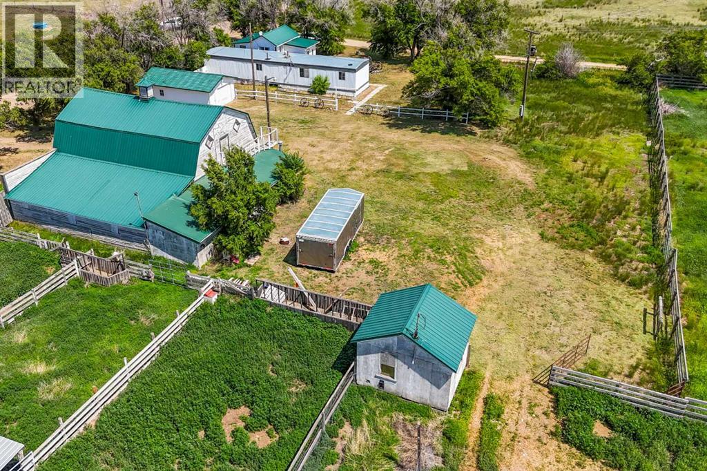 1043, 6 Ave, Empress, Alberta  T0J 1E0 - Photo 3 - A2323664