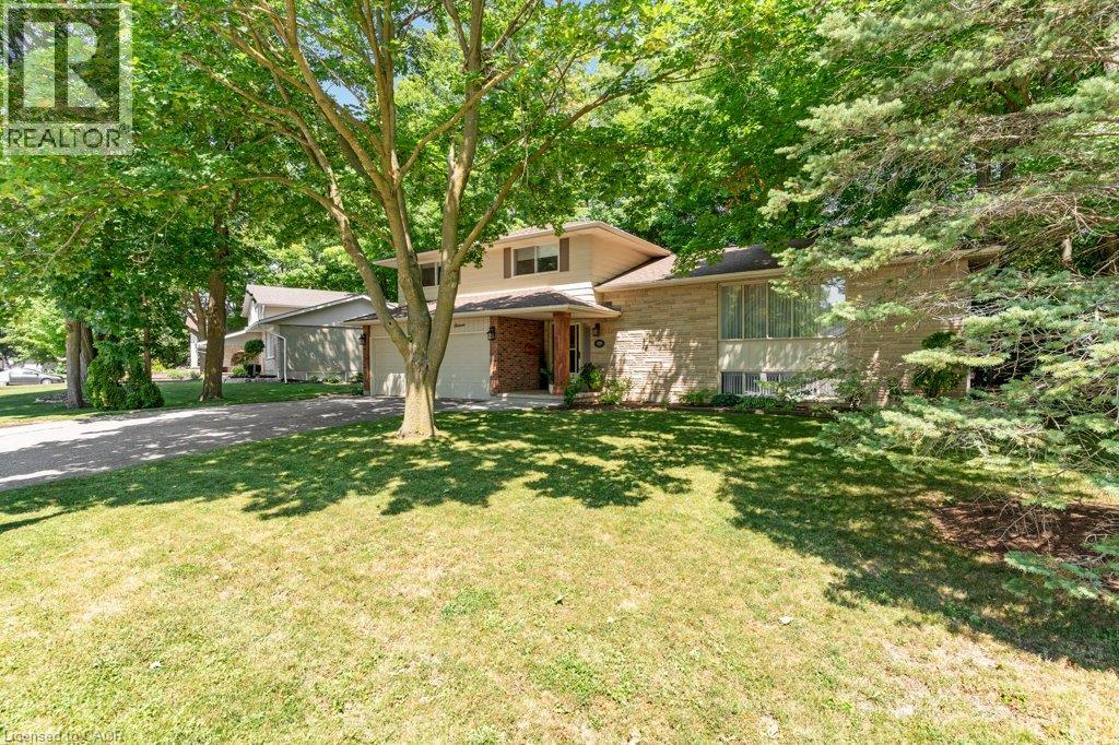 11 Grey Owl Drive, Elmira, Ontario  N3B 1S4 - Photo 2 - 40852751