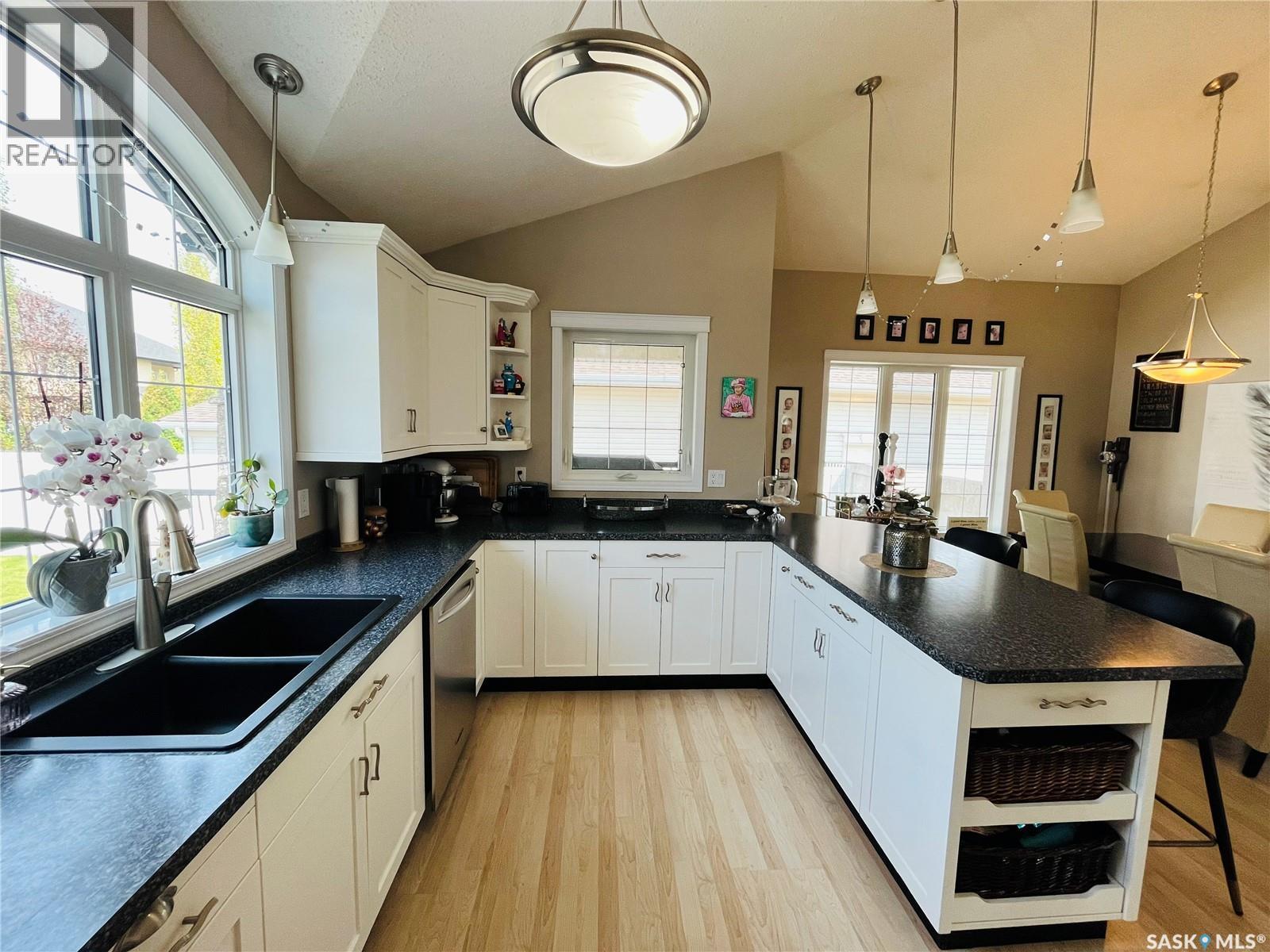 627 Highland Drive, Swift Current, Saskatchewan S9H 4Z5 - Photo 12 - SK044278