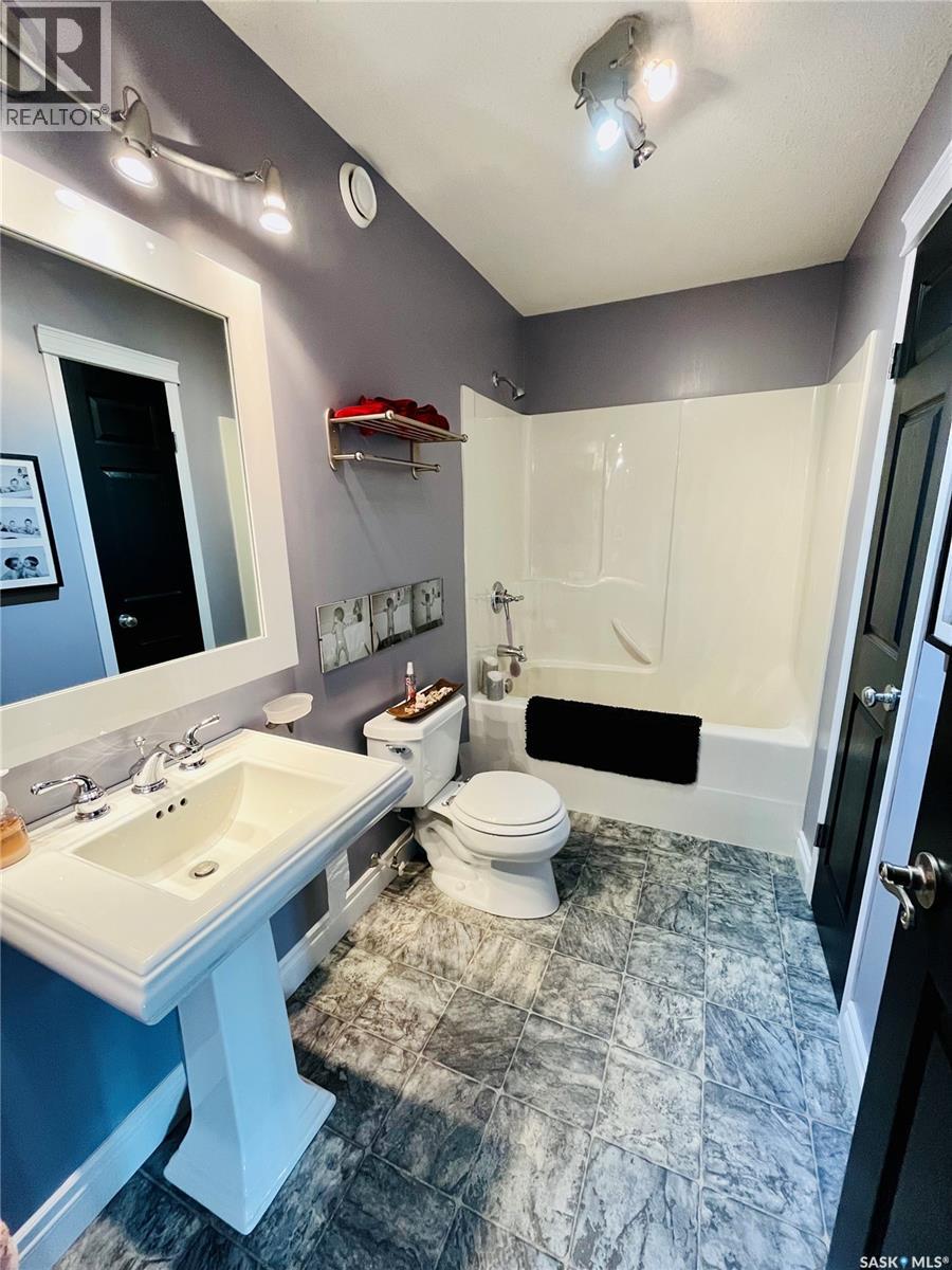 627 Highland Drive, Swift Current, Saskatchewan S9H 4Z5 - Photo 19 - SK044278