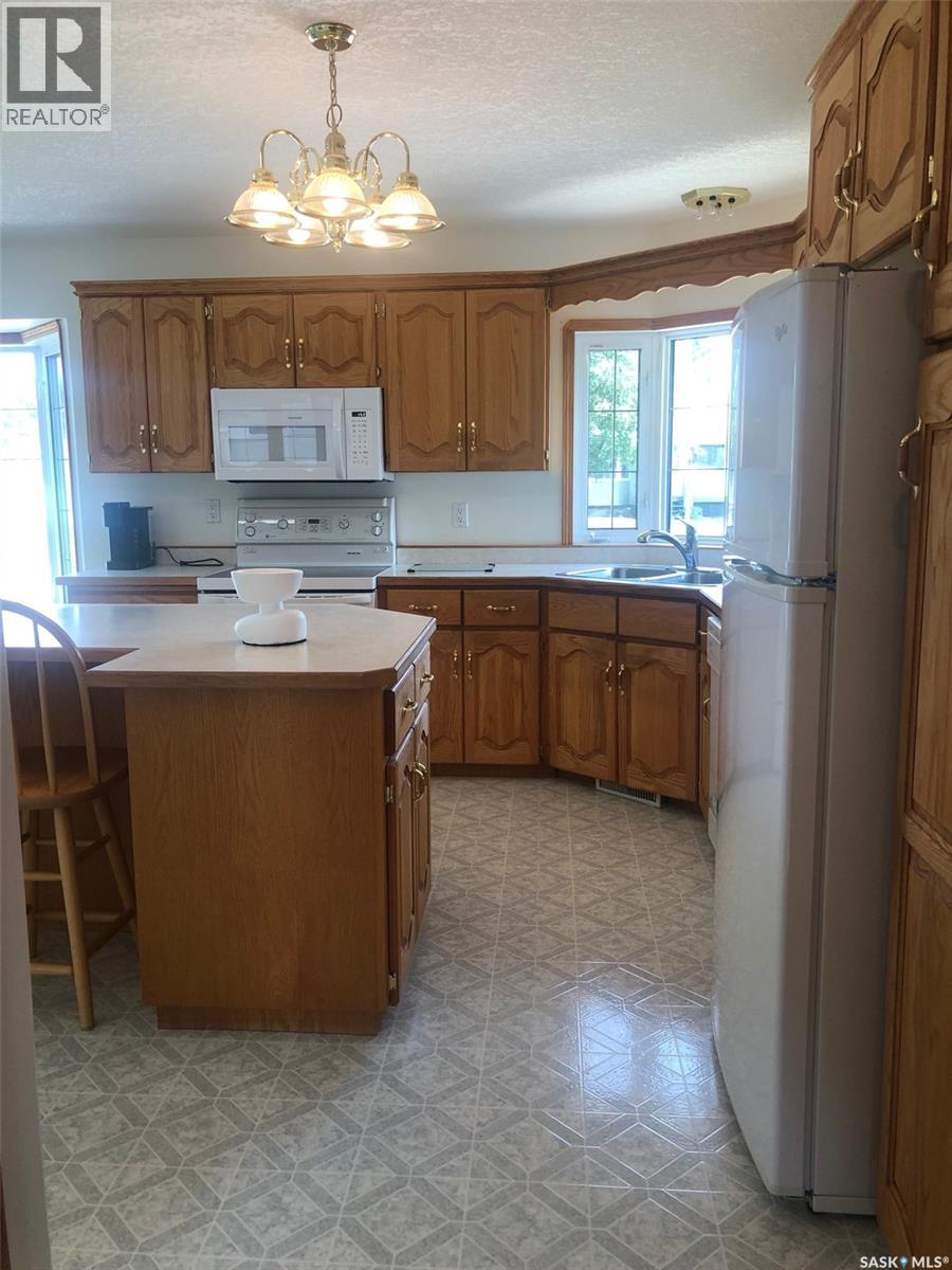 643 2nd Street Ne, Preeceville, Saskatchewan S0A 3B0 - Photo 27 - SK044191