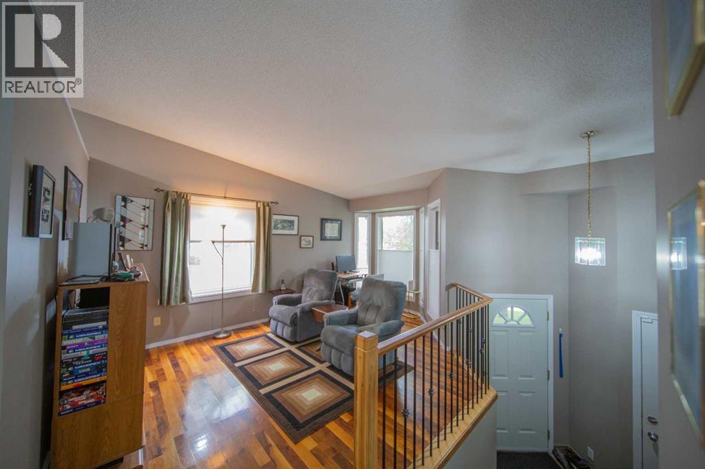 272 Covington Road NE, Calgary, Alberta  T3K 4G2 - Photo 3 - A2316052
