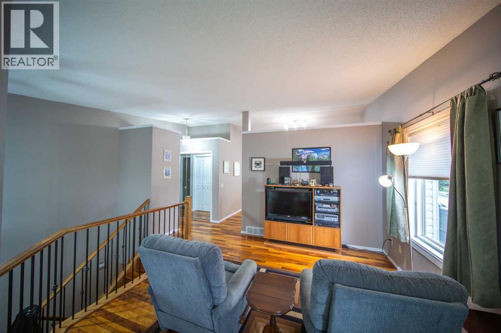 272 Covington Road NE, Calgary, Alberta  T3K 4G2 - Photo 5 - A2316052