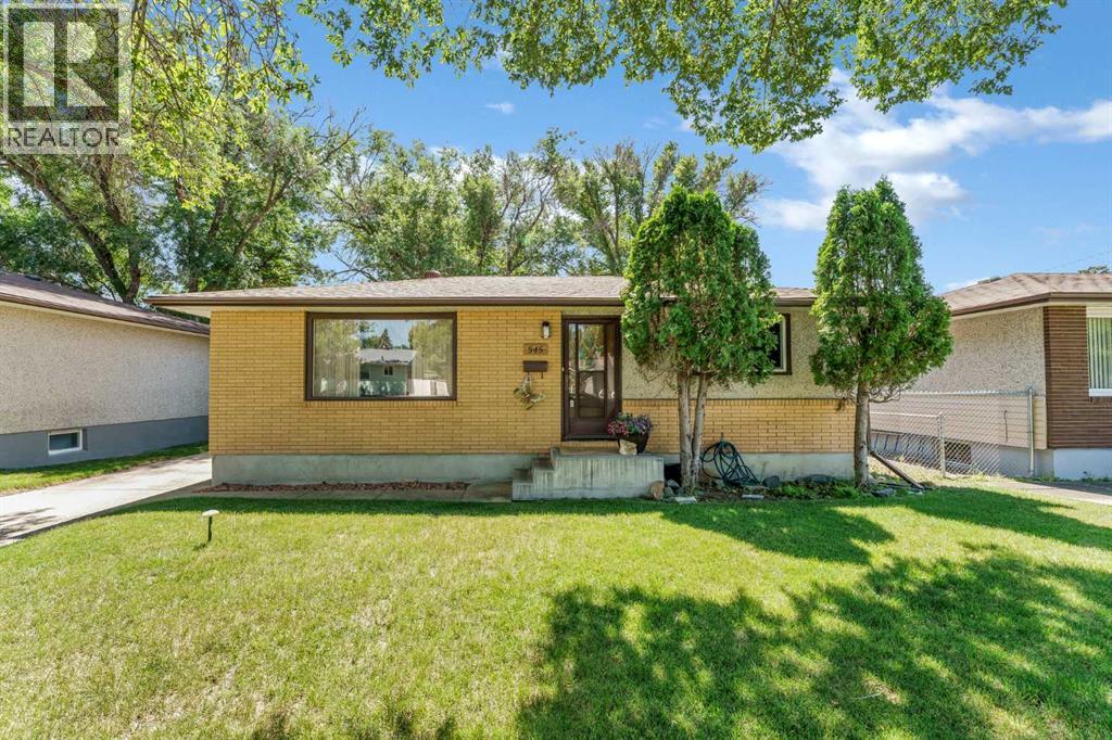 545 16 Street NE, medicine hat, Alberta