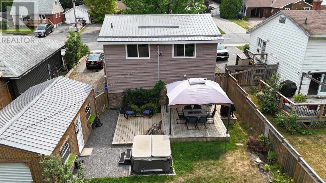 177 Axmith Ave, Elliot Lake, Ontario  P5A 1B9 - Photo 3 - SM262023