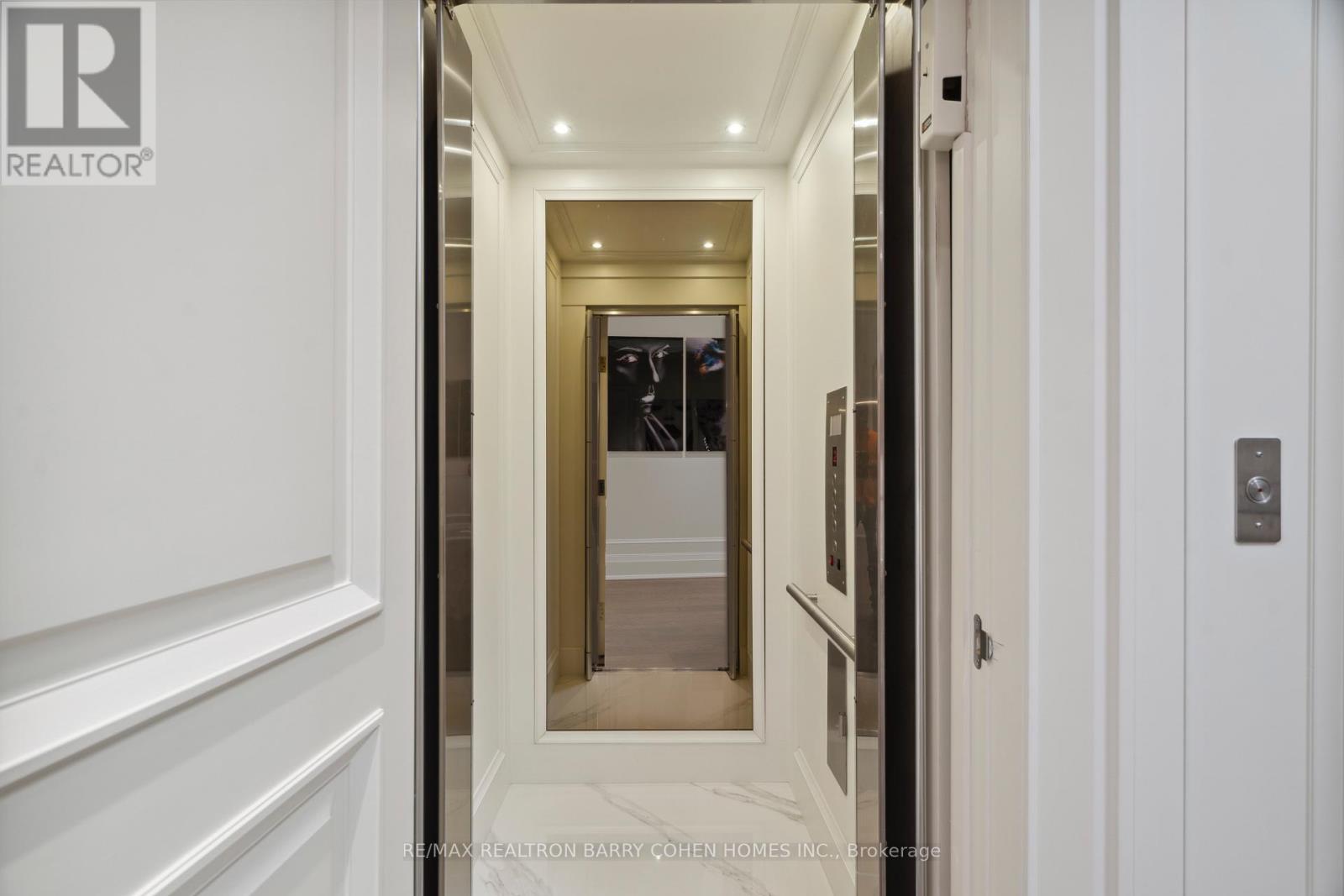 23 Lauderdale Drive, Toronto, Ontario  M2L 2A8 - Photo 15 - C13450206