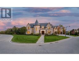 10 RICHARD LOVAT COURT, Vaughan, Ontario