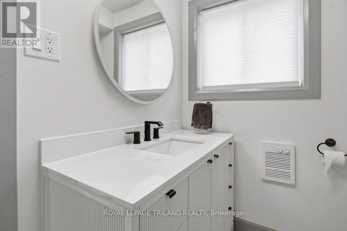 27 Aldborough Avenue, St. Thomas, Ontario  N5R 4S8 - Photo 4 - X13628574