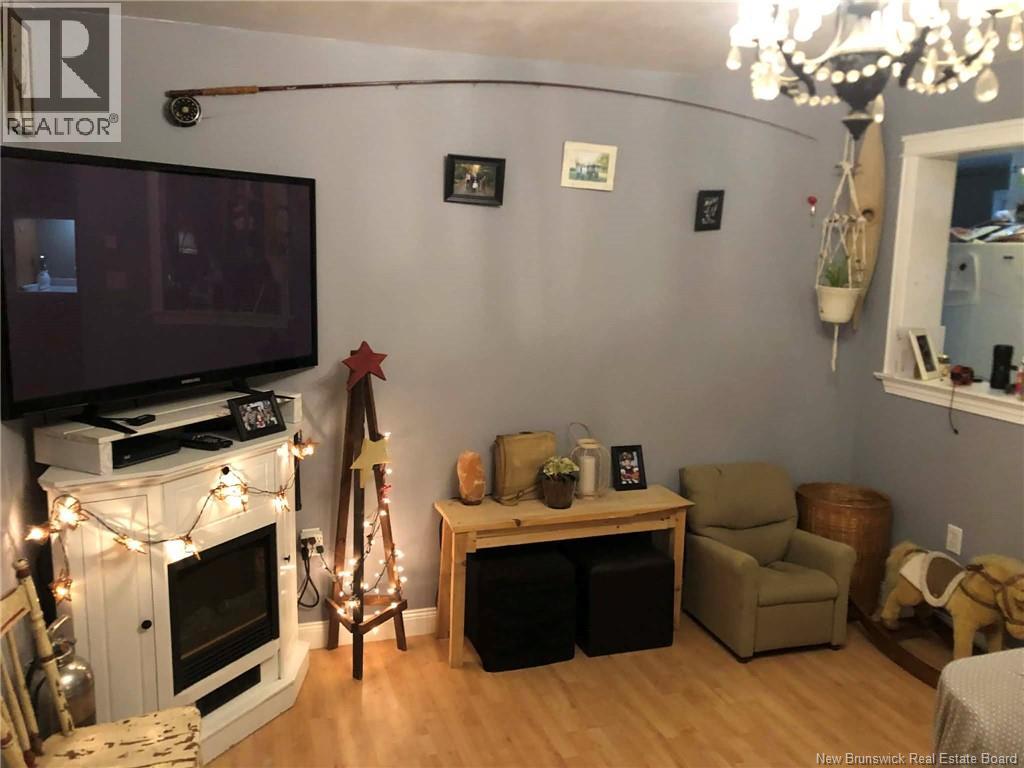 7 Oak Street, Mcadam, New Brunswick  E6J 1M5 - Photo 8 - NB145138