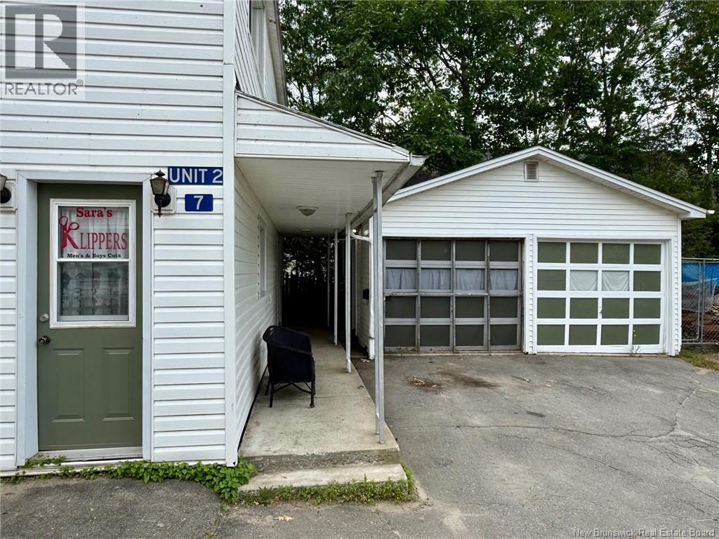 7 Oak Street, Mcadam, New Brunswick  E6J 1M5 - Photo 3 - NB145138