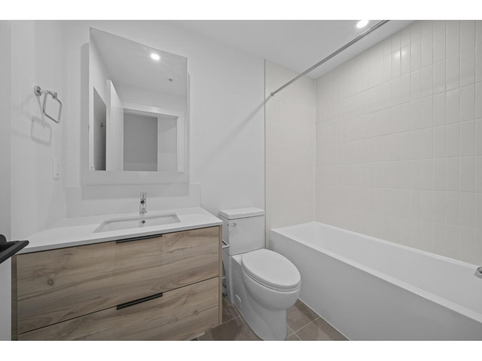 313 30490 Cardinal Avenue, Abbotsford, British Columbia  V3T 1K6 - Photo 24 - R3124126