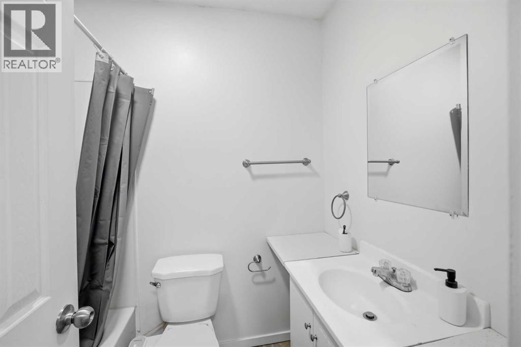 65 Falmere Way NE, Calgary, Alberta  T3J 2Y7 - Photo 27 - A2327205