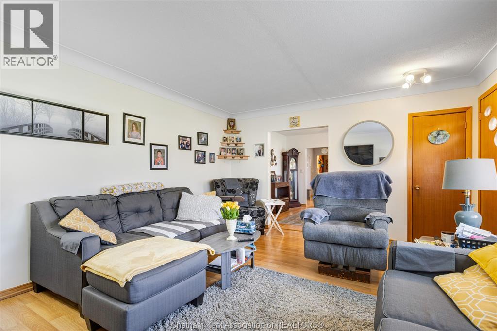 410 Mcnaughton Avenue East, Chatham, Ontario  N7L 2G9 - Photo 5 - 26018587