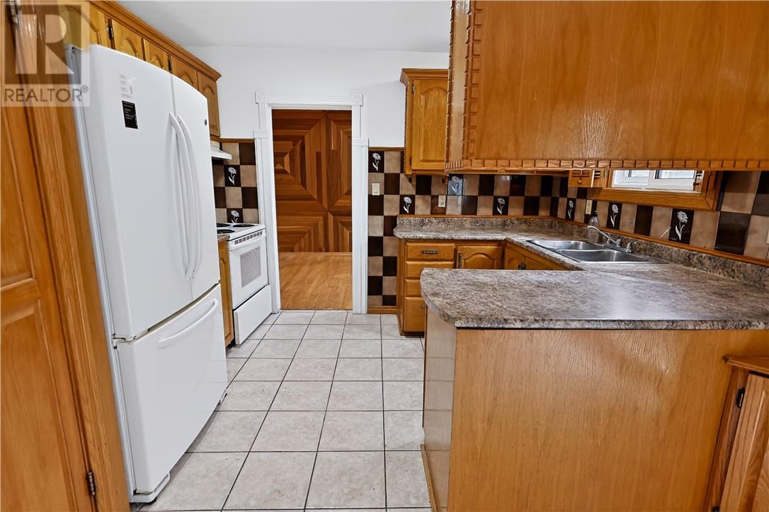 29 Caroline Court, Sudbury, Ontario  P3A 4H2 - Photo 11 - 2129562