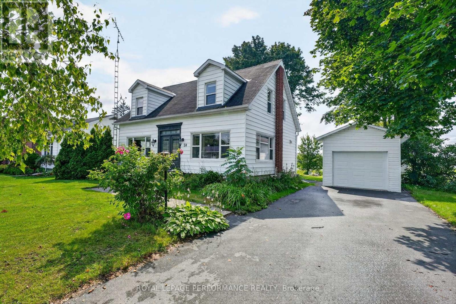 50 ST LAWRENCE STREET, South Stormont, Ontario