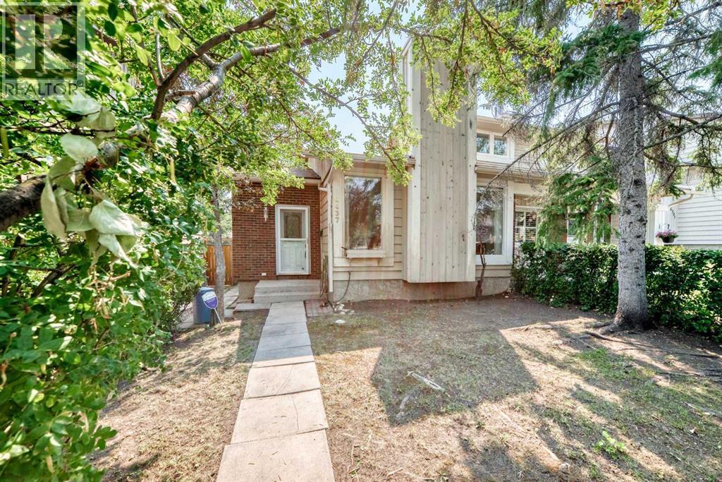 6437 Coach Hill Road SW, Calgary, Alberta  T3H 1B5 - Photo 2 - A2334043