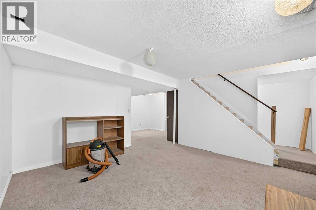 6437 Coach Hill Road SW, Calgary, Alberta  T3H 1B5 - Photo 24 - A2334043