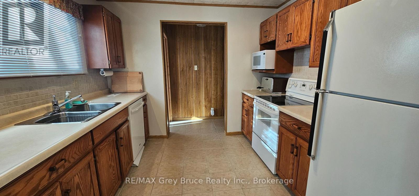 294 Tammy's Cove Road, Northern Bruce Peninsula, Ontario  N0H 1W0 - Photo 12 - X13628602