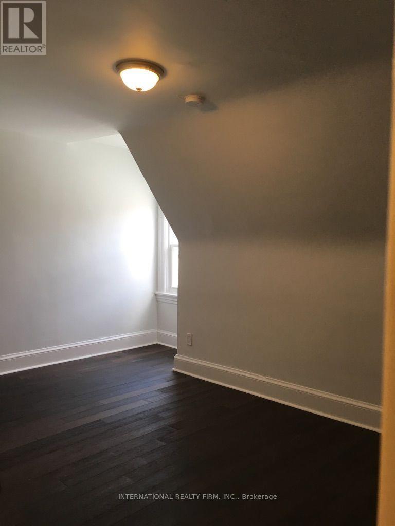 Unit 2 - 161 Montrose Avenue, Toronto, Ontario  M6J 2T6 - Photo 2 - C13628592