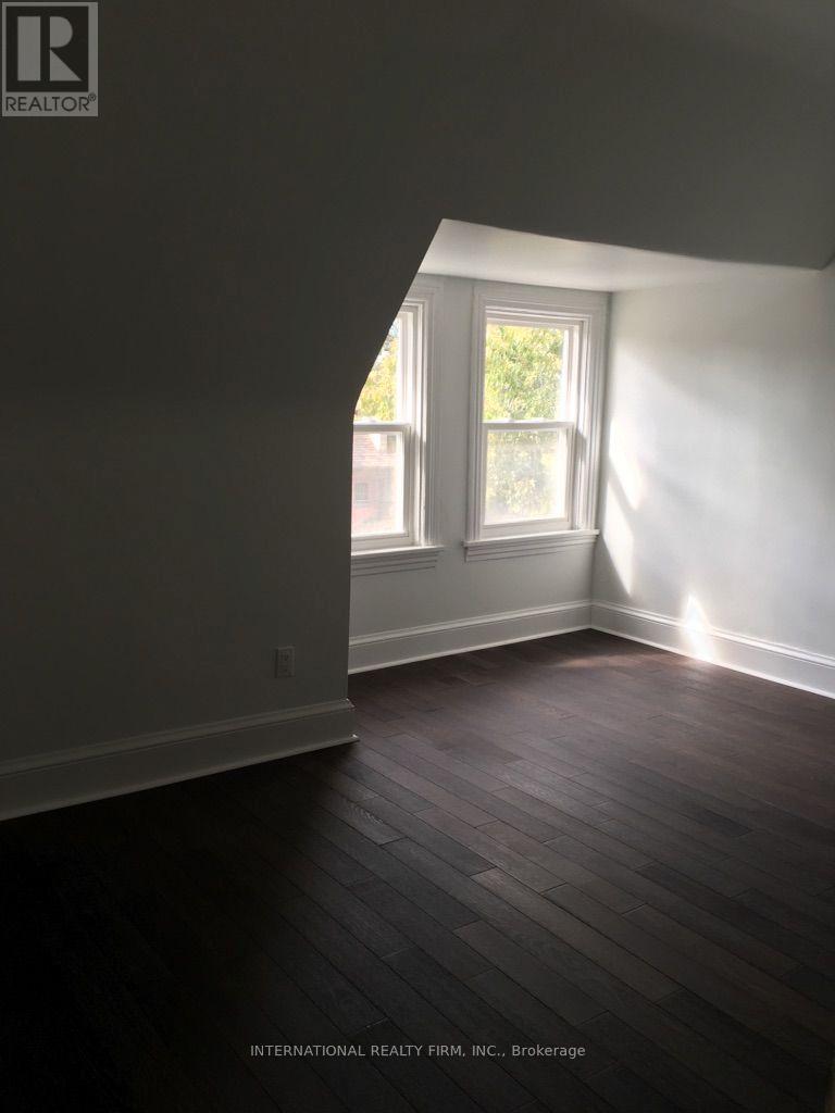 Unit 2 - 161 Montrose Avenue, Toronto, Ontario  M6J 2T6 - Photo 3 - C13628592