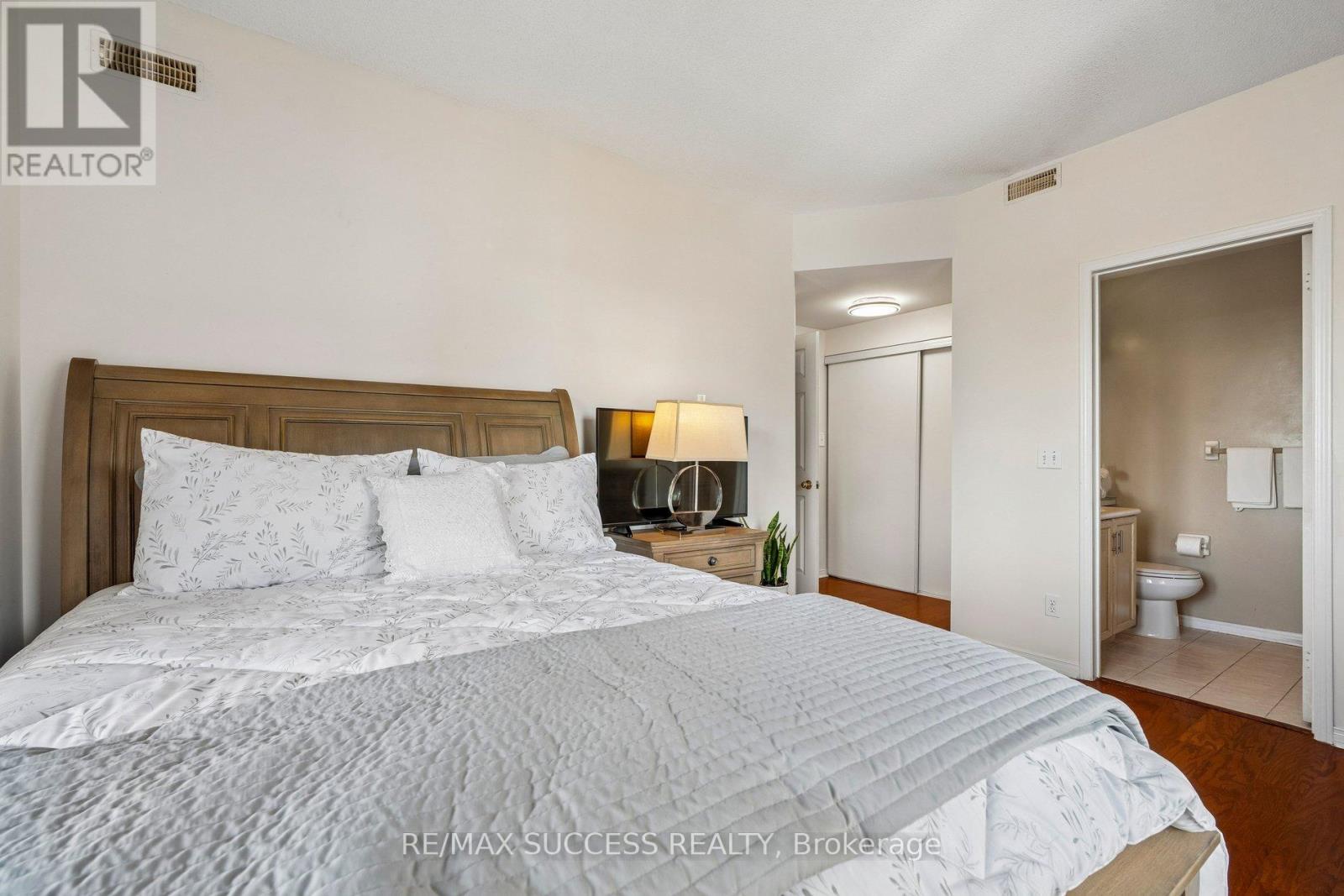 301 - 1000 Sheppard Avenue W, Toronto, Ontario  M3H 2T6 - Photo 23 - C13628594