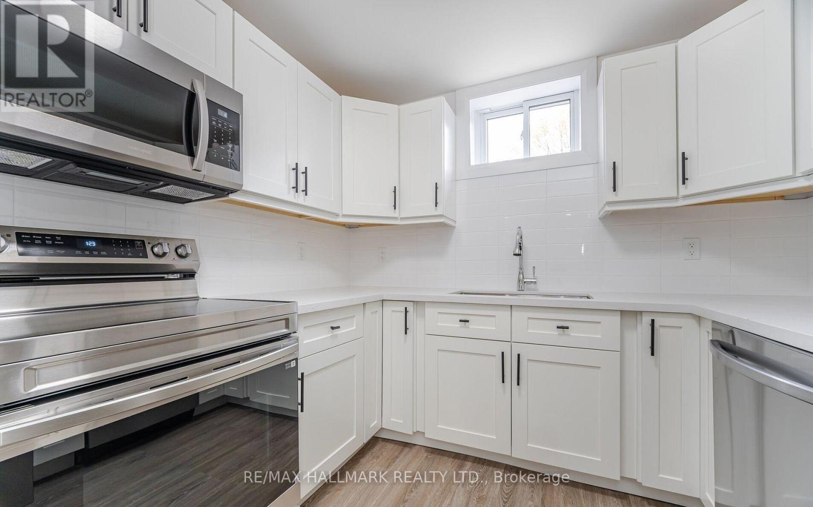 283 Porter - Lower Level Street, Oshawa, Ontario  L1J 1N3 - Photo 4 - E13628560