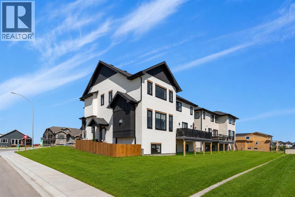 39 North Bridges Glen, Langdon, Alberta  T0J 1X3 - Photo 44 - A2329287