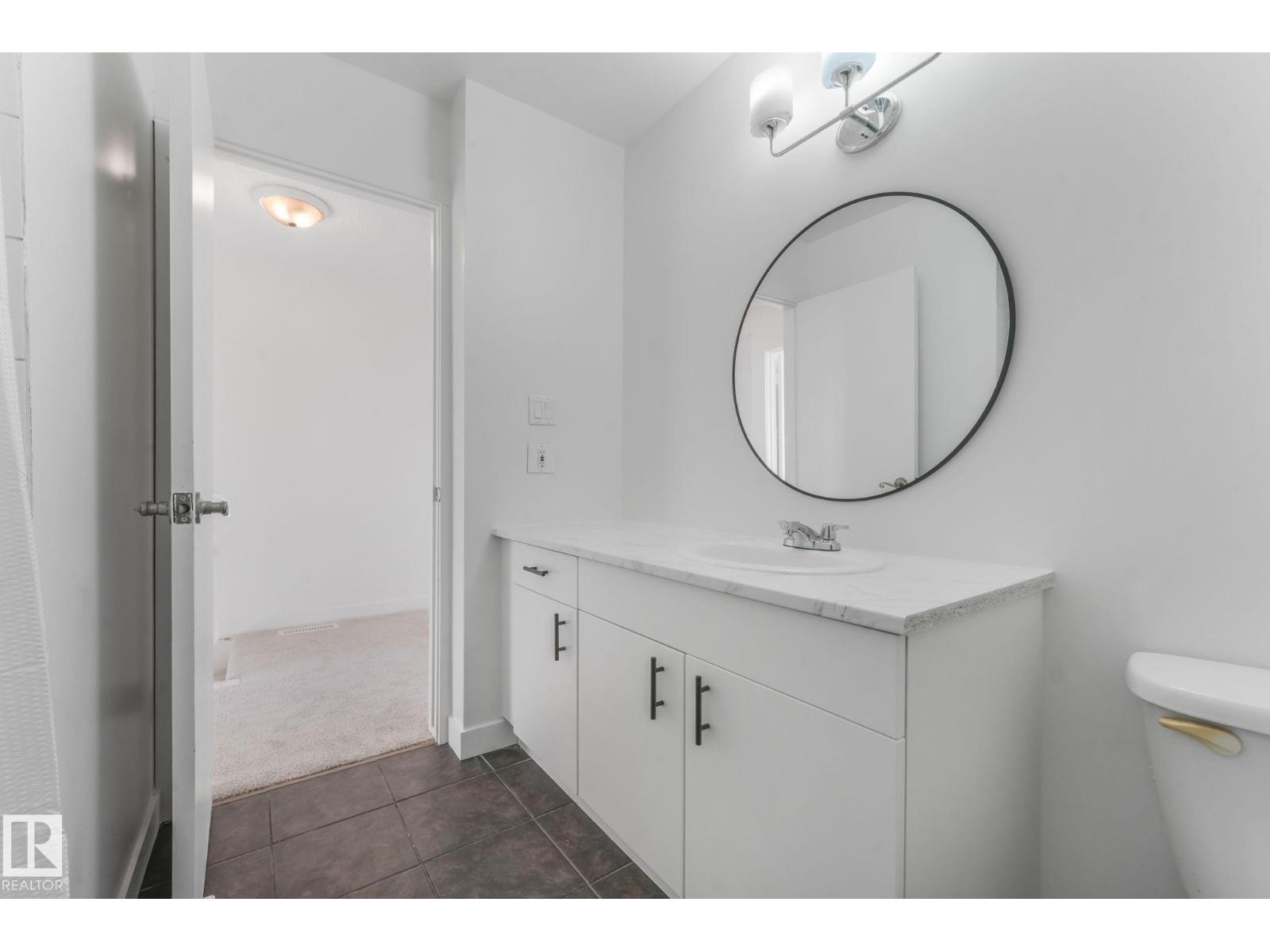 5833 Riverbend Rd NW, Edmonton, Alberta  T6H 5A8 - Photo 29 - E4501745