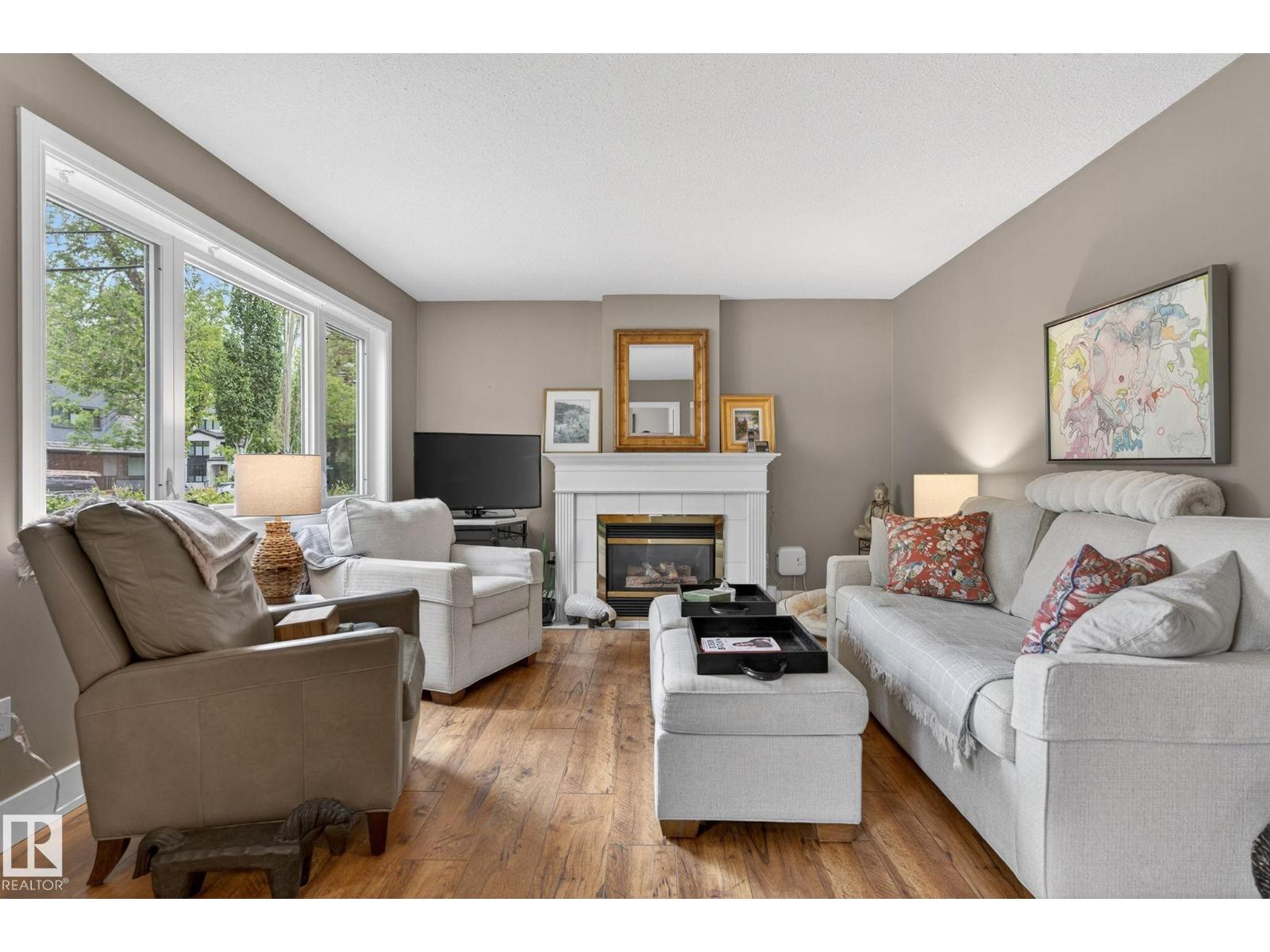 10108 144 St NW, Edmonton, Alberta  T5N 2T7 - Photo 4 - E4501746