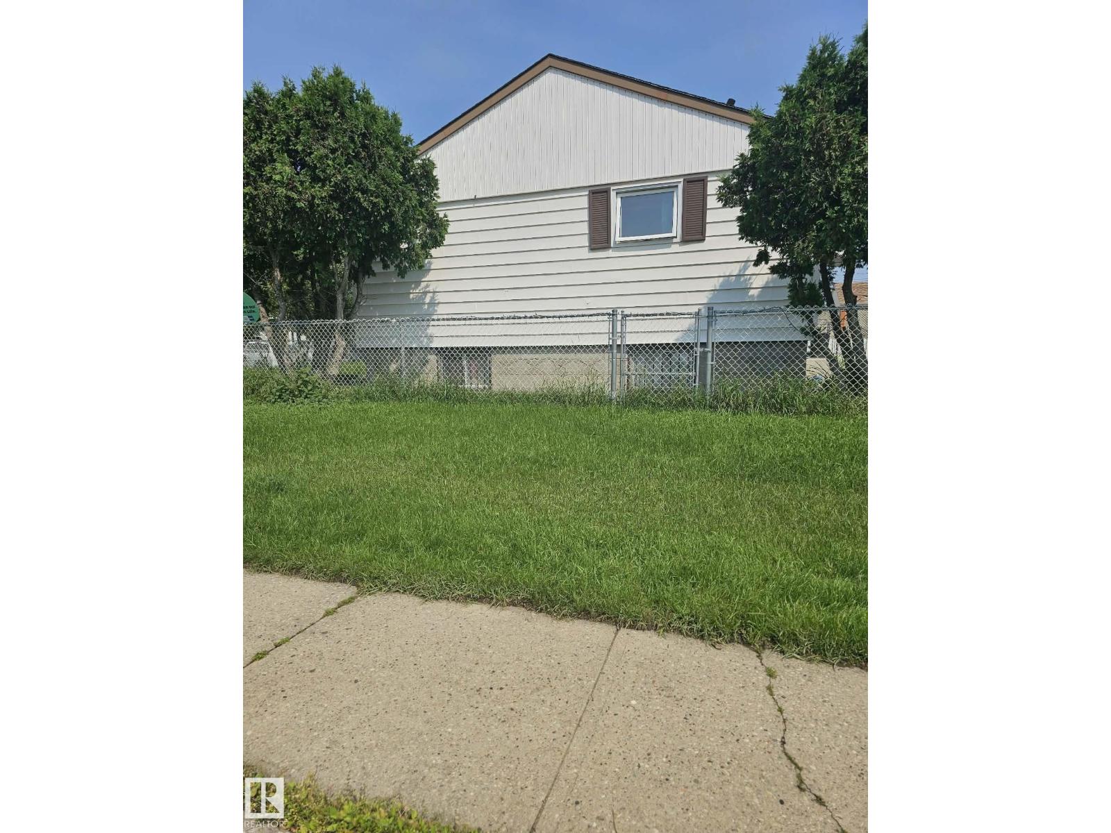 13103 63 St NW NW, Edmonton, Alberta  T5A 0W7 - Photo 3 - E4501747