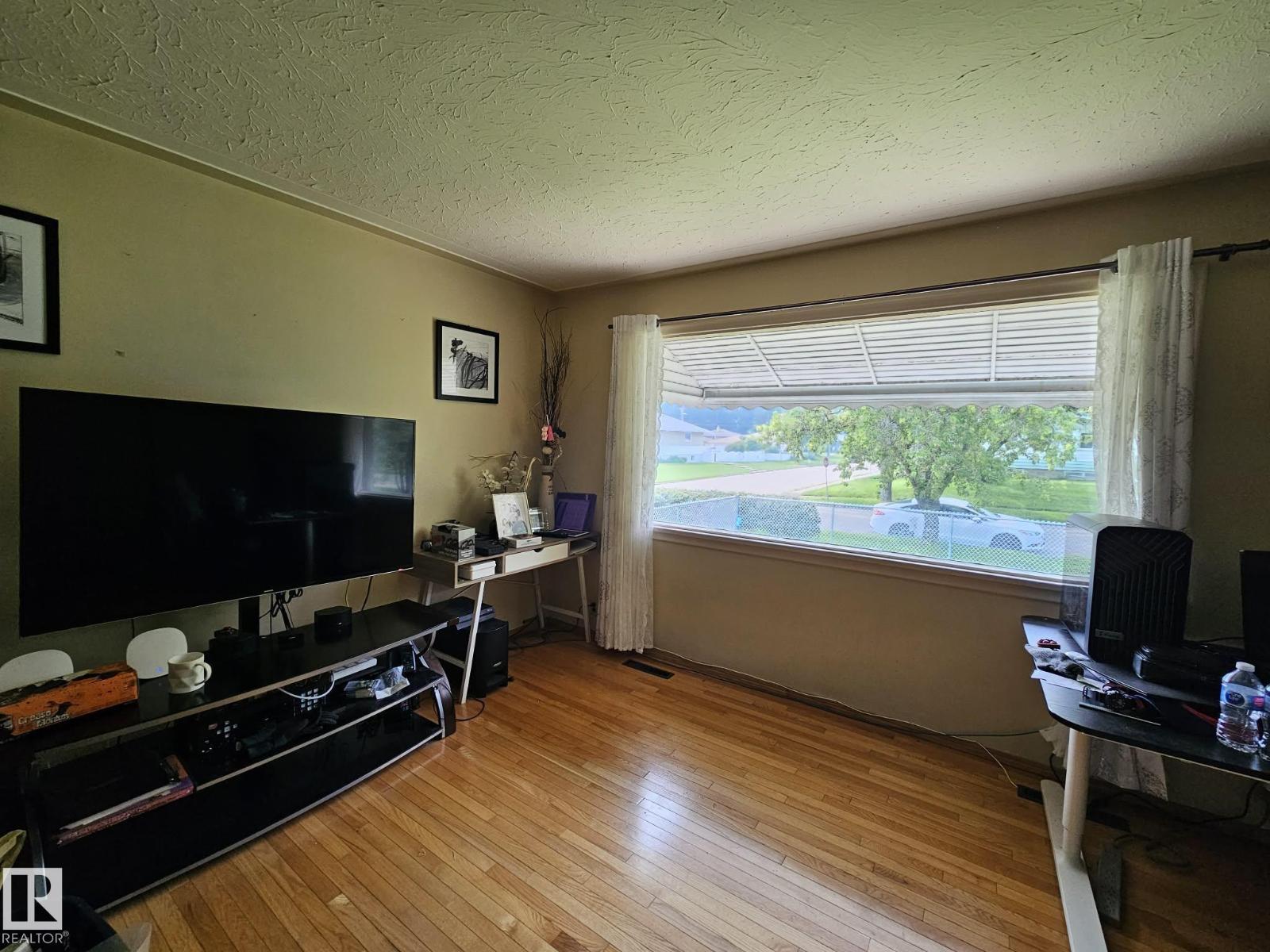 13103 63 St NW NW, Edmonton, Alberta  T5A 0W7 - Photo 5 - E4501747